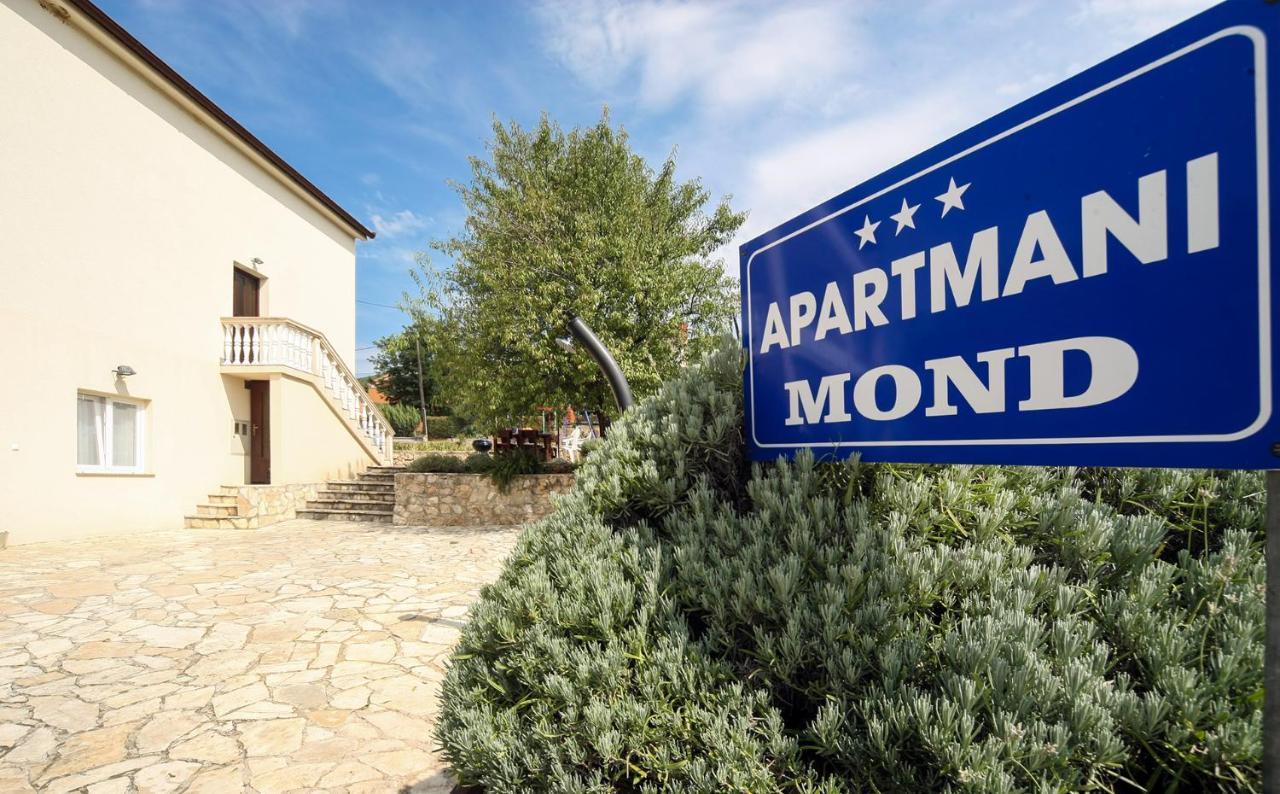 Apartments Mond Gornji Karin Εξωτερικό φωτογραφία